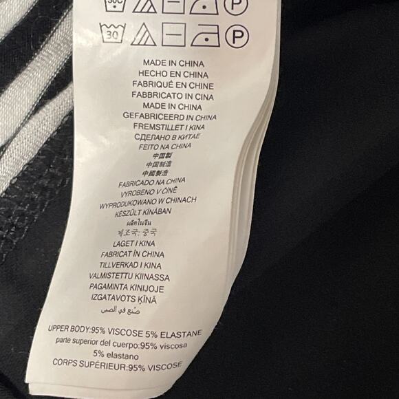 Michael Kors Top Women’s Sz Small -Black & White Striped Layered Look Sleeveless - Picture 5 of 5